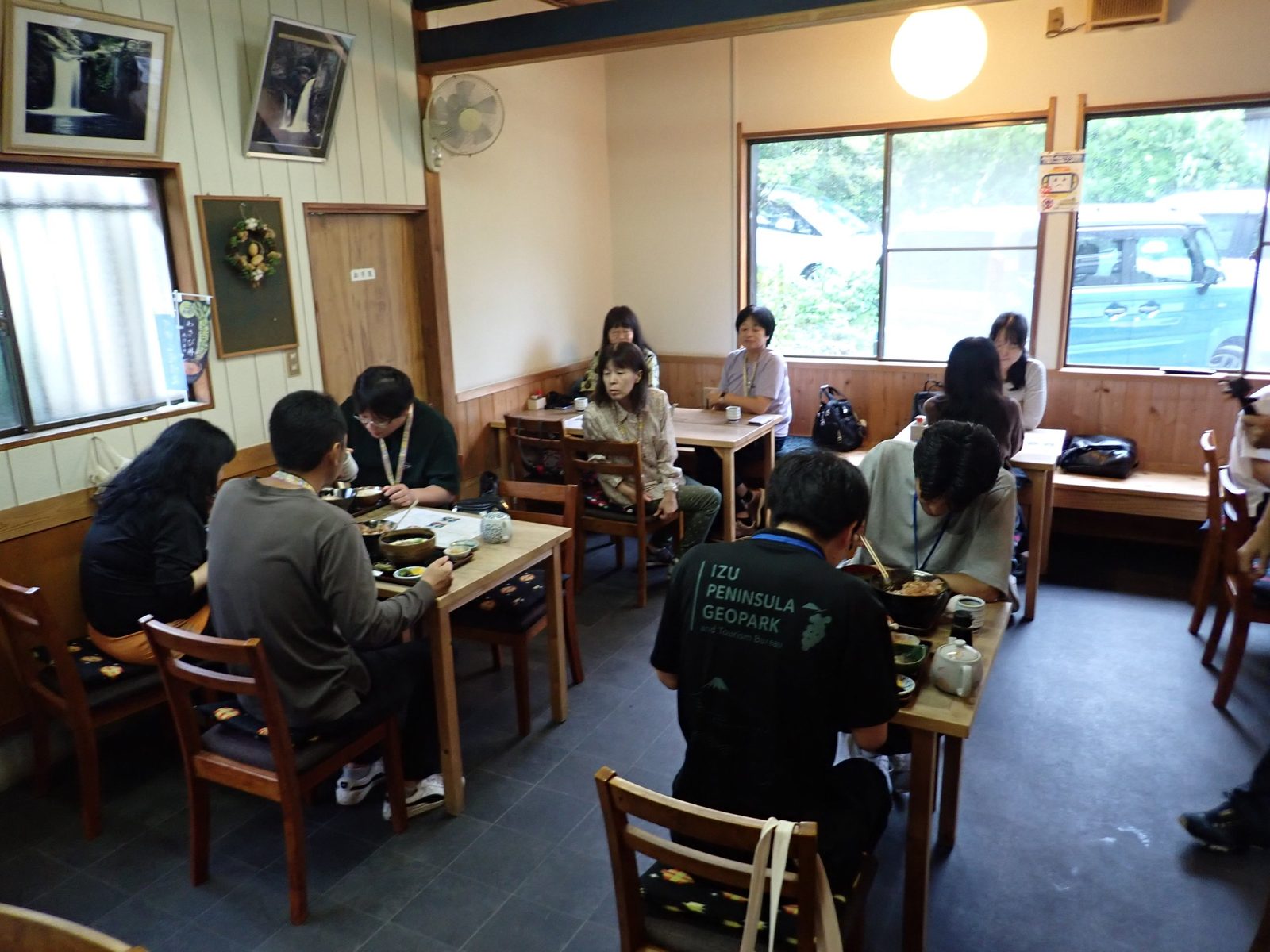 昼食は一休茶屋のわさび丼